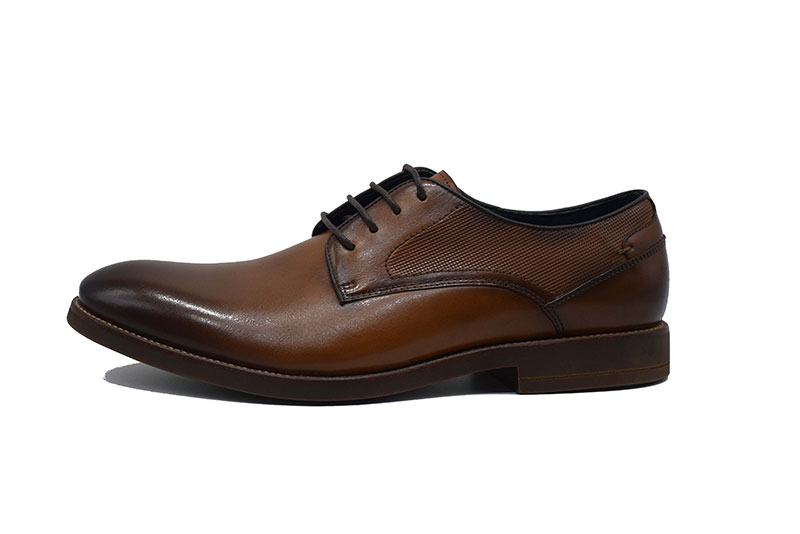 Handcrafted leather dresses toe plan men shoes