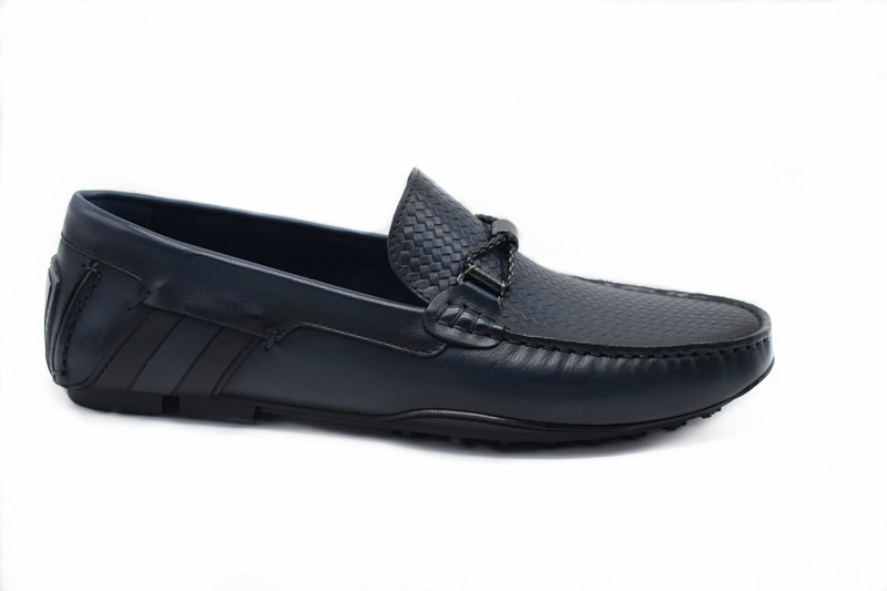 soft leather loafer  moc. driver casual men shoes