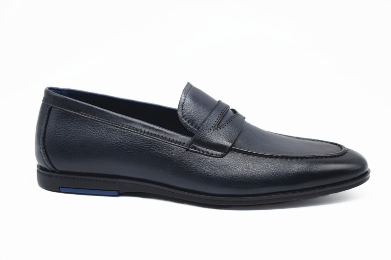 Soft leather slip on loafter men shoes